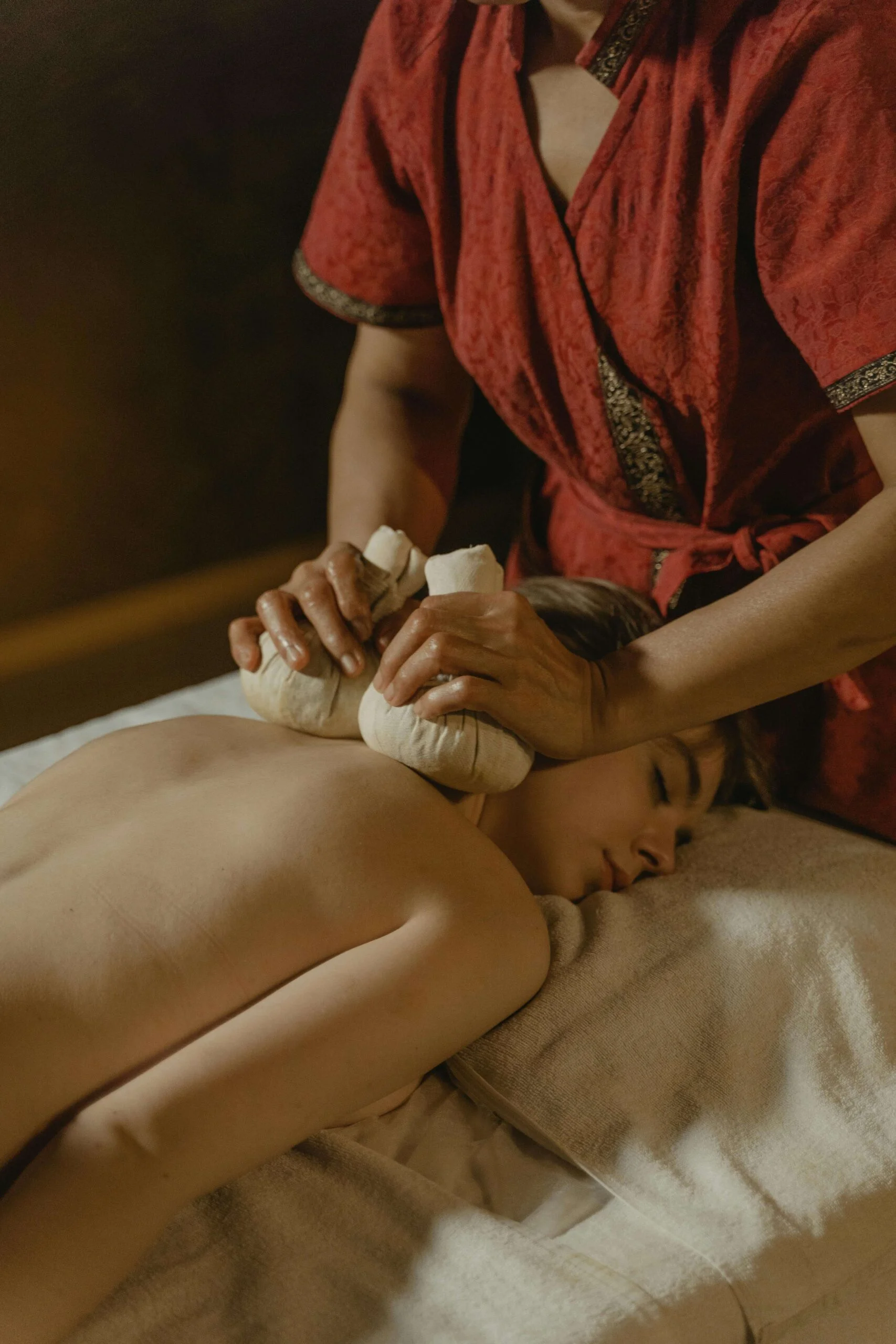 Authentic Panchakarma Ayurveda Experience With Dr. Duminda 1 ayurveda srilanka massage lankaawo travels scaled